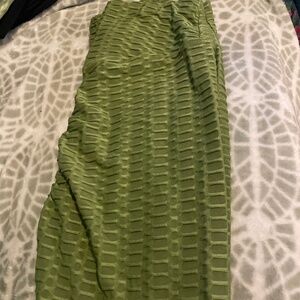 Women’s Scrunch Butt Tiktok Legging  sz L